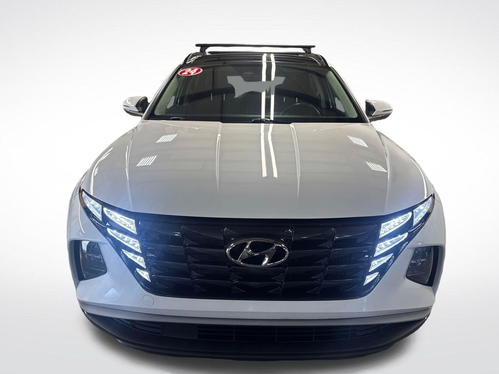 Certified Used 2024 White Hyundai SEL Convenience image 9