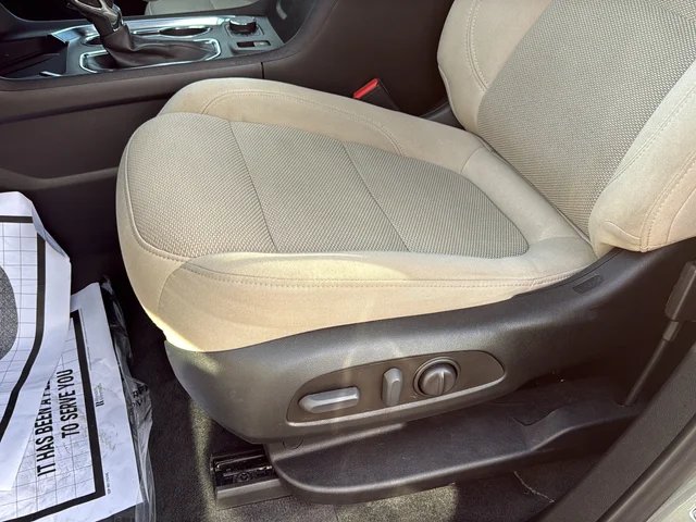 Used 2023 Gray Chevrolet LT image 18