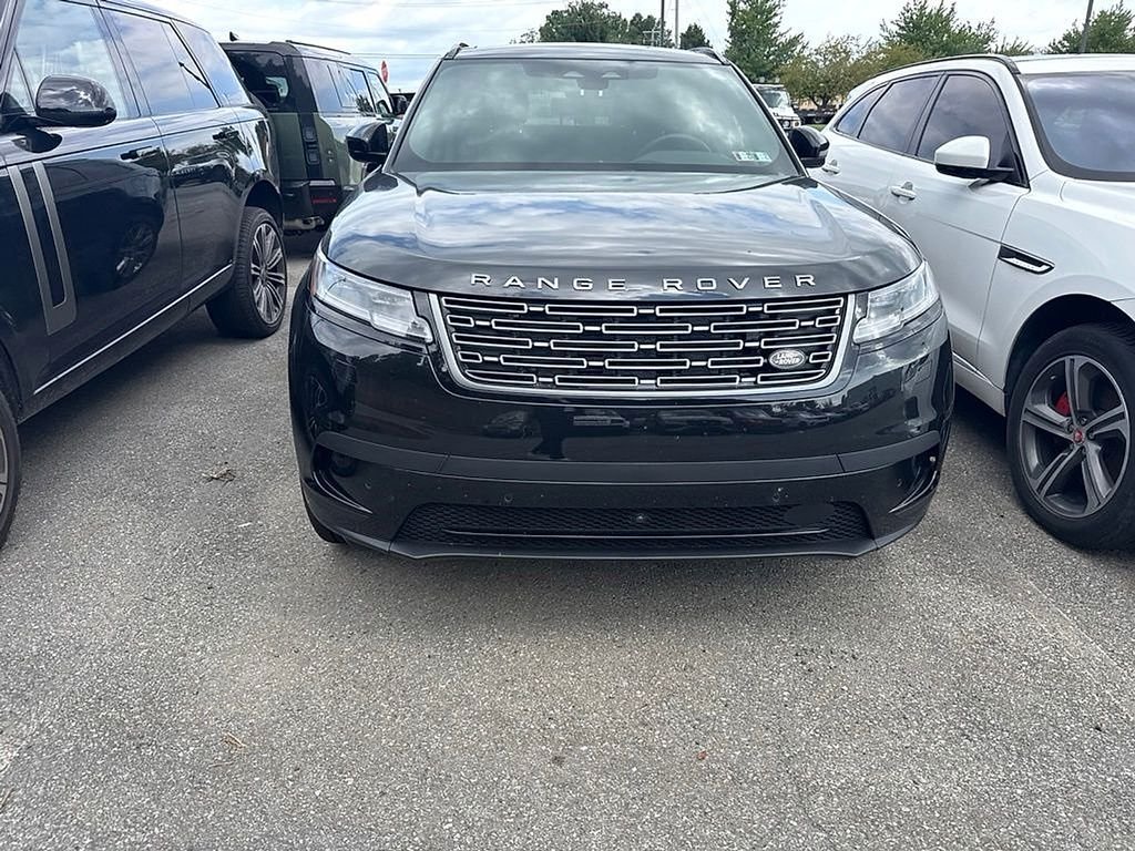 Certified Used 2026 Santorini Black Metallic Land Rover S image 7