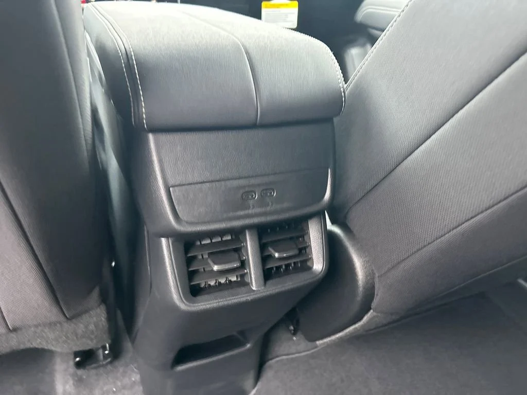 New 2026 Sterling Metallic GMC Elevation Black Edition image 32