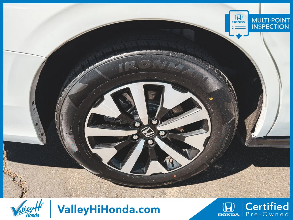 Used 2025 White Honda EX-L image 12