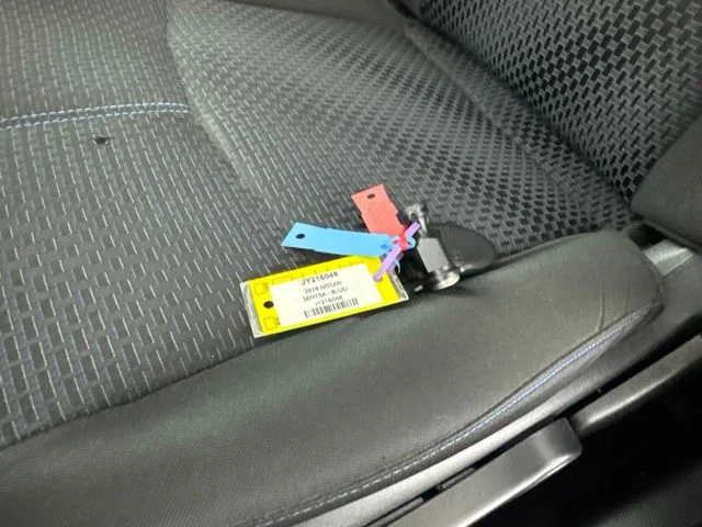 Used 2018 Blue Nissan SR image 27