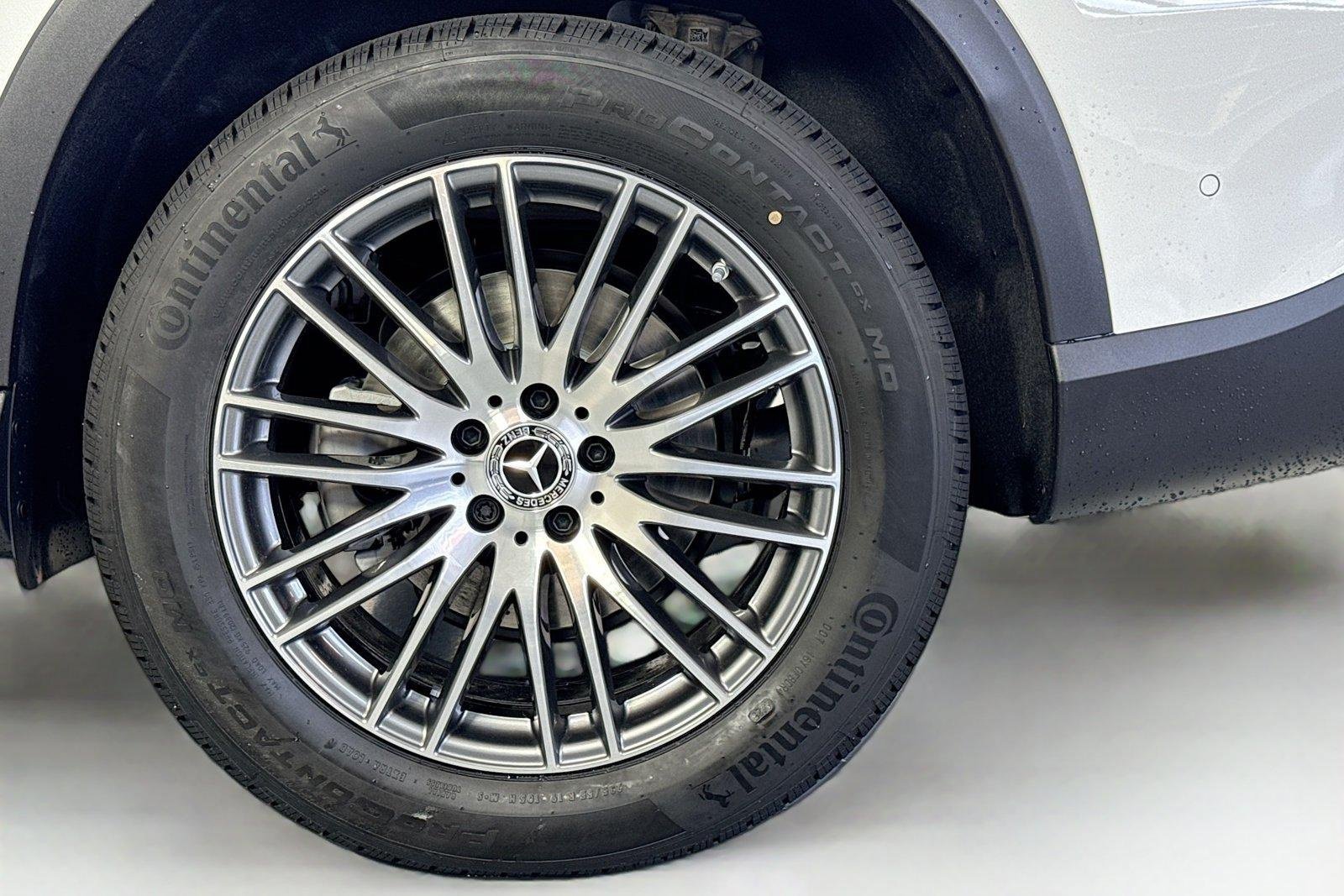 New 2026 Polar White Mercedes-Benz GLC 300 image 29