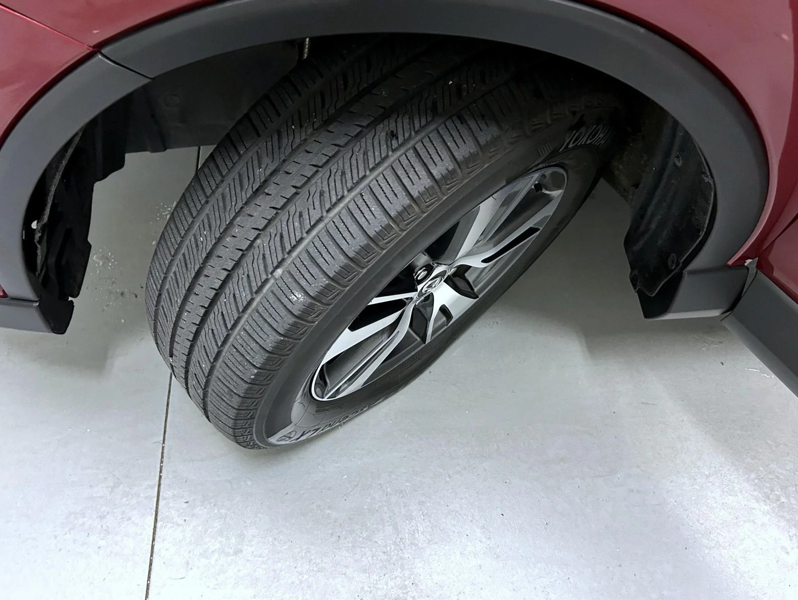 Used 2018 Red Toyota XLE image 23
