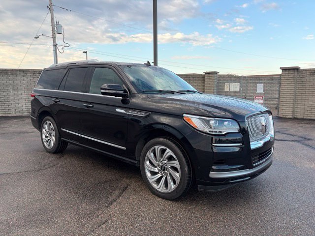 Certified Pre-Owned 2024 Lincoln Navigator Premiere