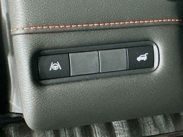 2025 Nissan Armada PRO-4X - Photo 14