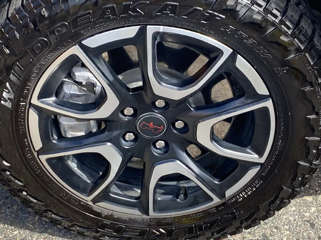 Certified Used 2026 White Jeep Trailhawk image 29