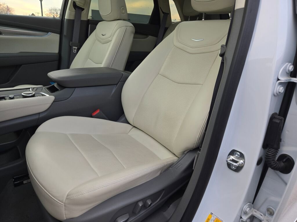 2025 Cadillac XT5 Premium Luxury - Photo 24