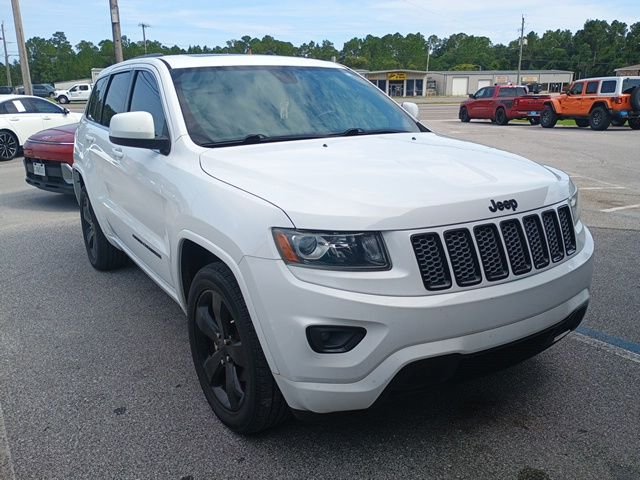 Used 2015 White Jeep Altitude image 2