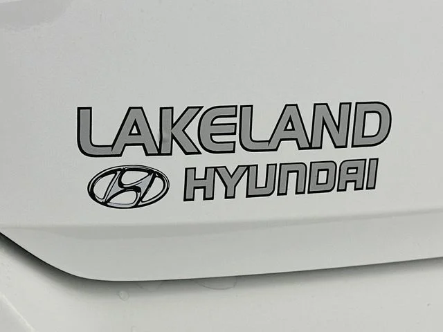 New 2026 White Hyundai SE image 24