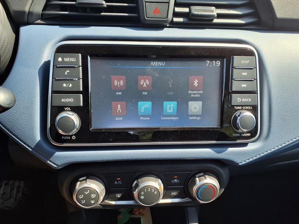 2025 Nissan Versa Sedan SV - Photo 15