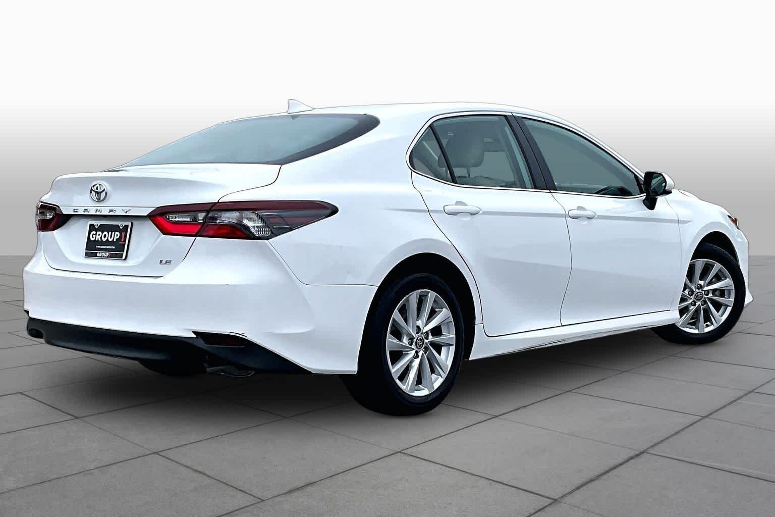 Used 2024 Ice Cap Toyota LE image 20