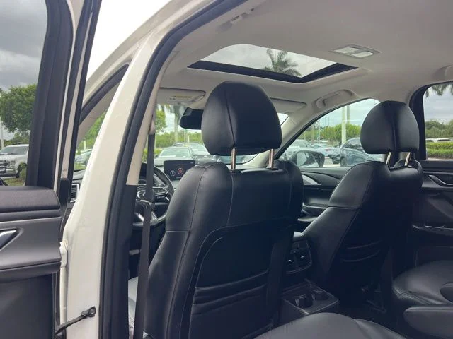 Used 2020 White Mazda Touring image 41