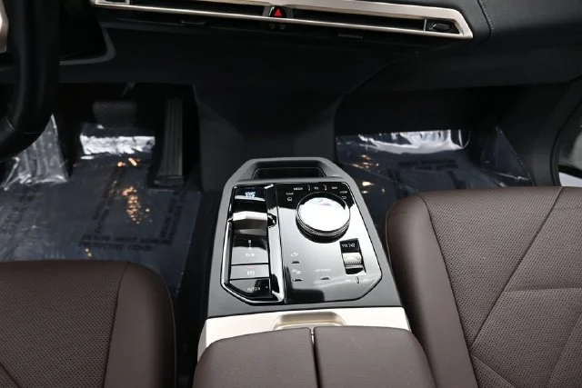 Certified Used 2024 White/off-white BMW xDrive50 image 16