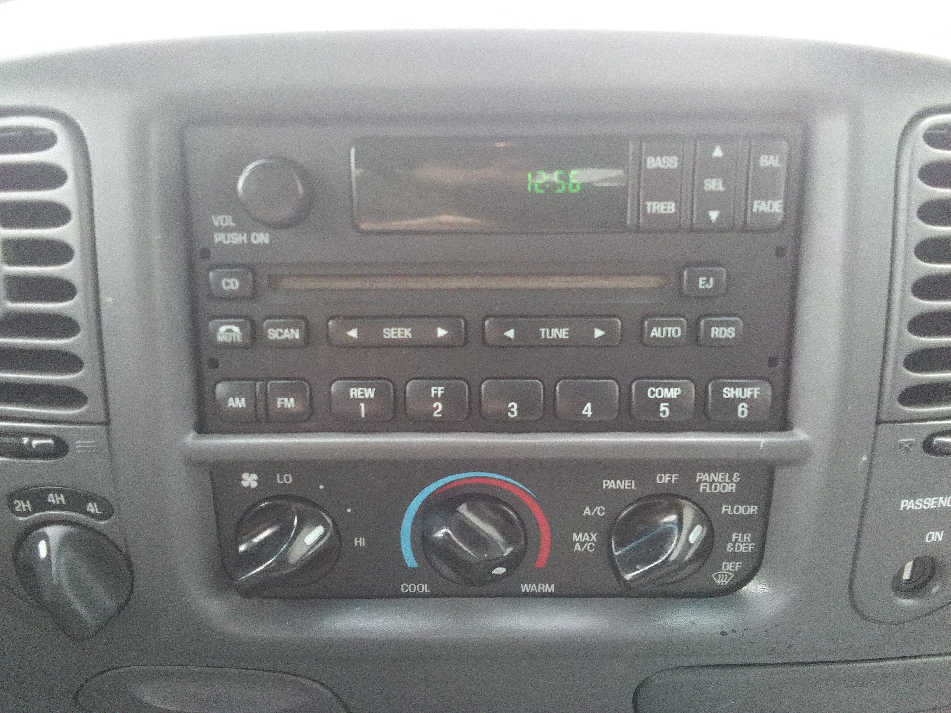 Used 1999 Blue Ford Lariat image 13