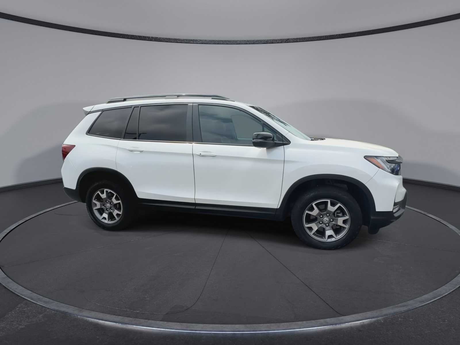 Used 2023 Platinum White Pearl Honda TrailSport image 9