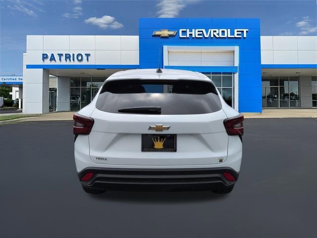 New 2026 Summit White Chevrolet LS image 9