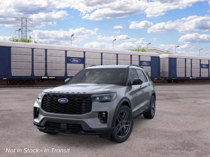 New 2026 Carbonized Gray Metallic Ford ST-Line image 2
