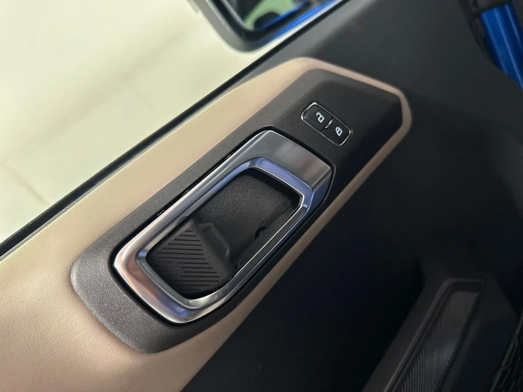 Used 2024 Blue Ford Wildtrak image 23