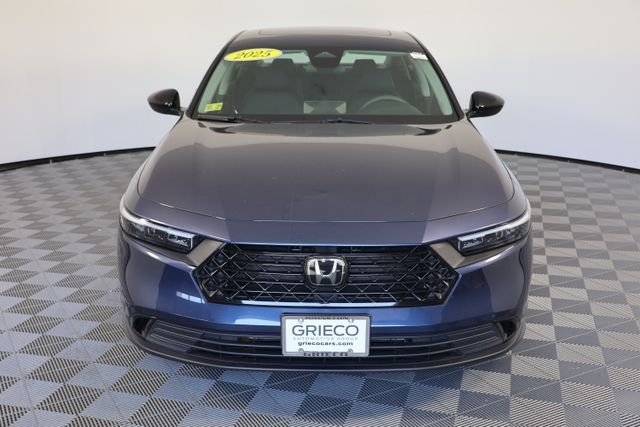Used 2025 Blue Honda SE image 3