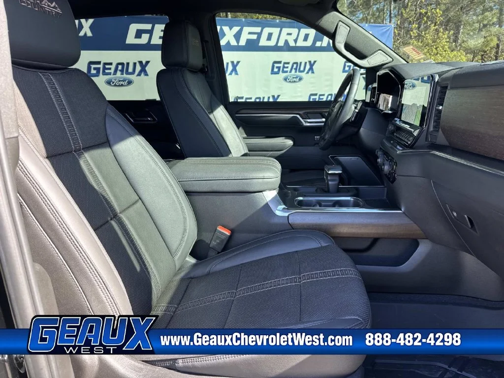 Used 2025 Black Chevrolet High Country image 20