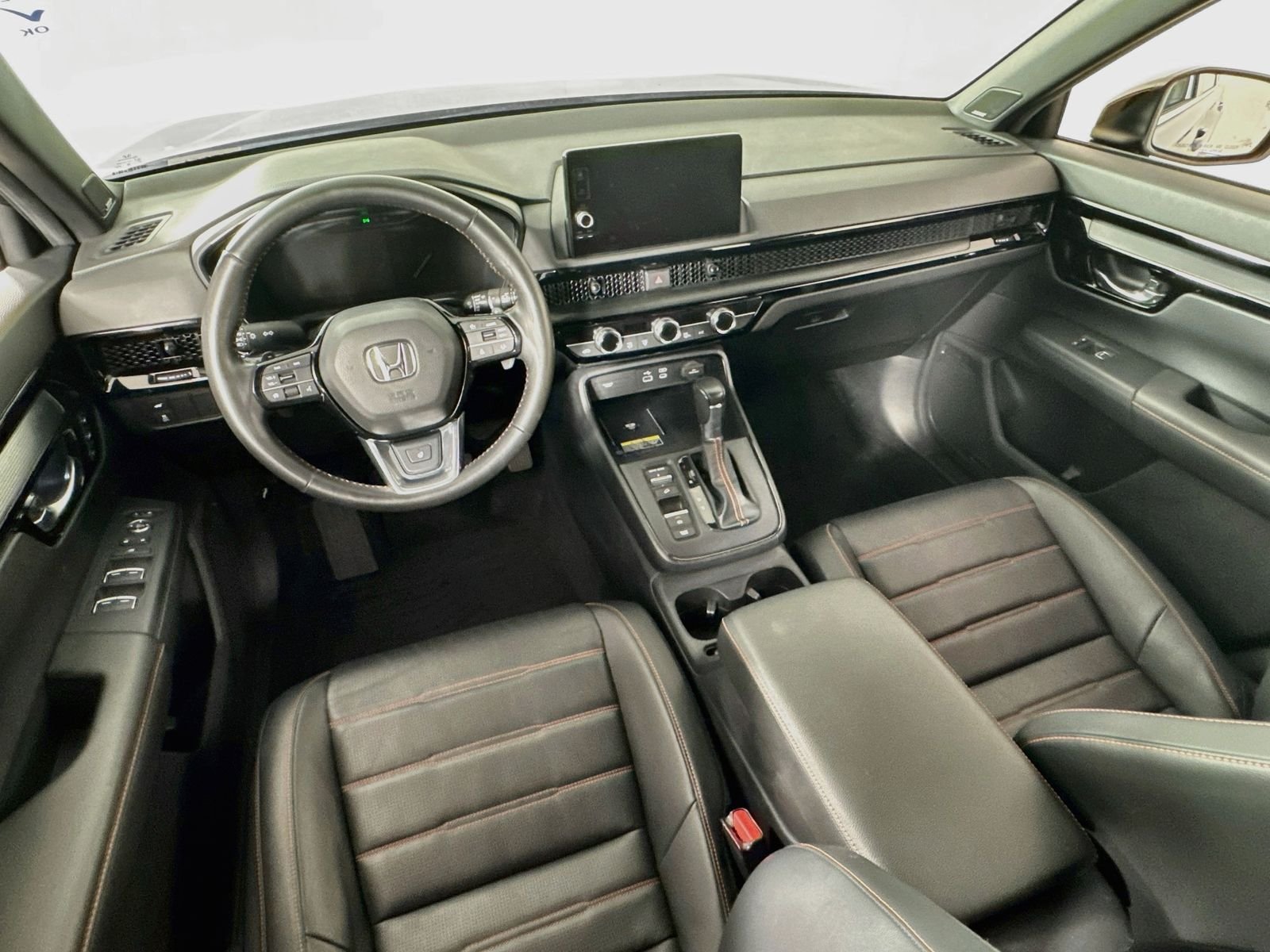 Used 2025 Meteorite Gray Metallic Honda Sport Touring image 20