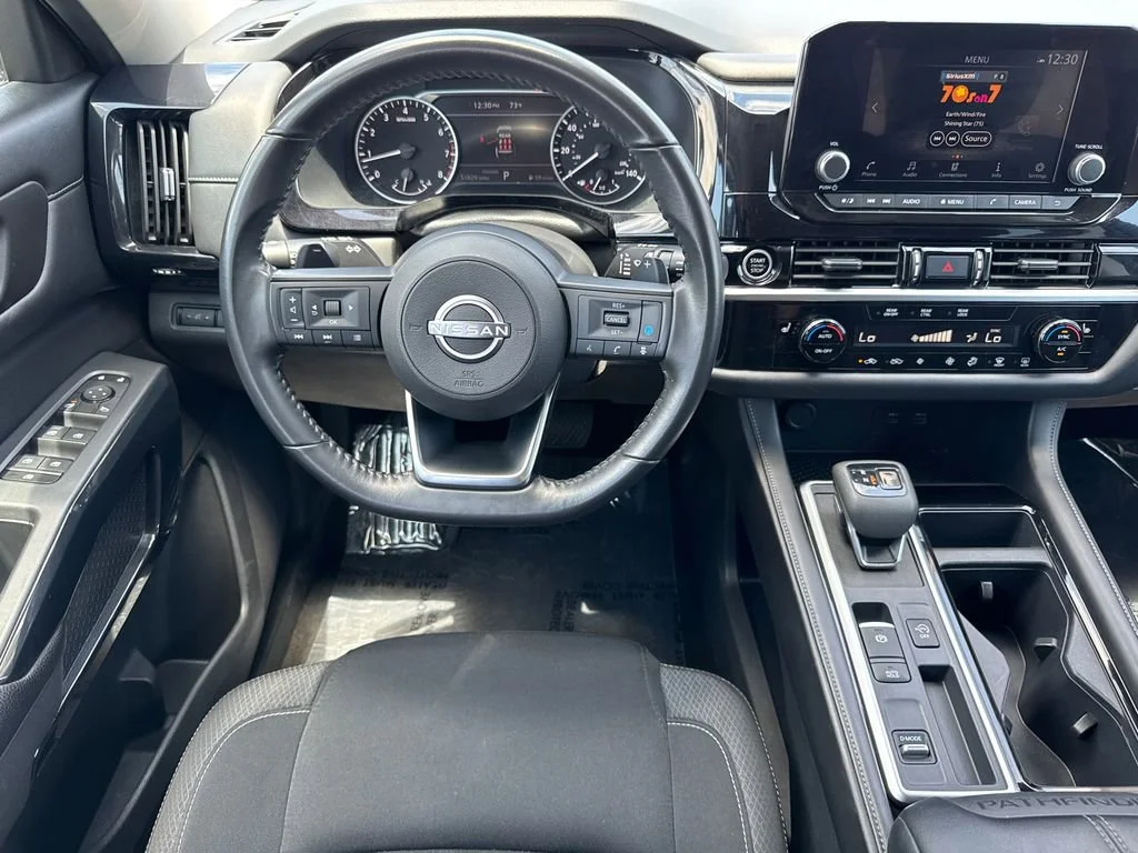 Used 2024 White Nissan SV image 22