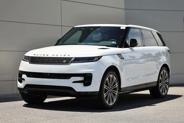 2026 Land Rover Range Rover Sport SE