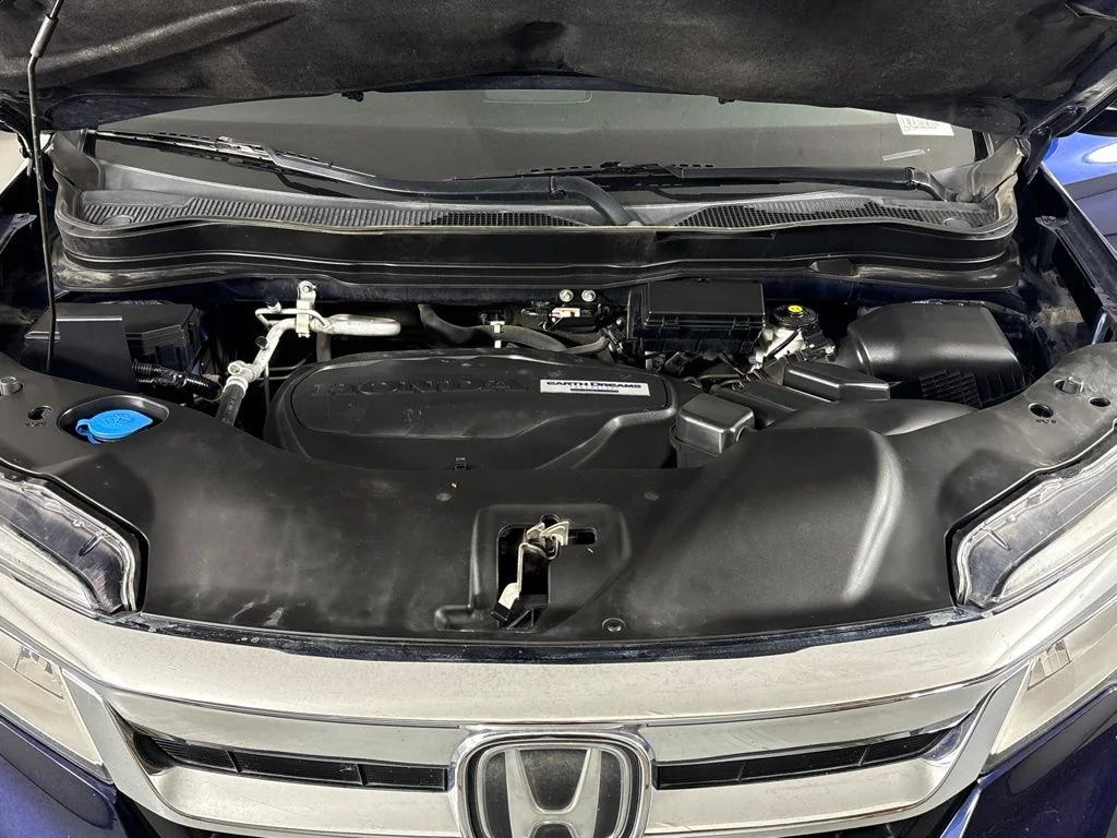 Used 2019 Blue Honda Touring image 48