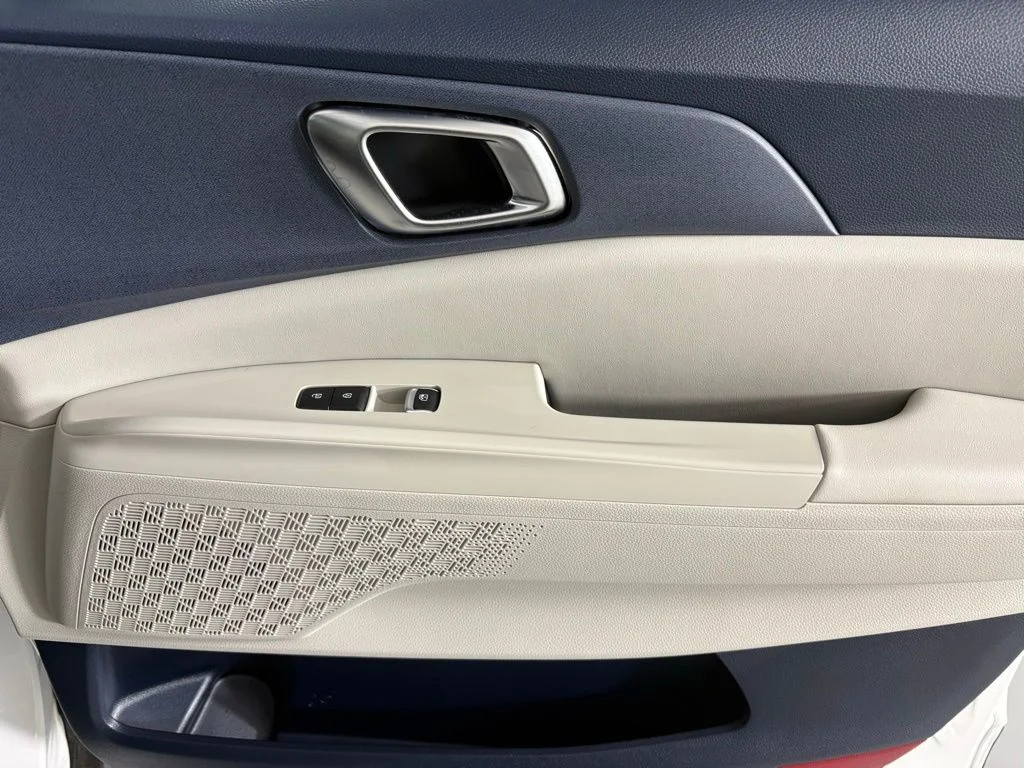 New 2026 White Kia EX image 12