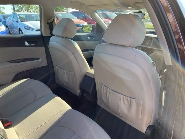 Used 2016 Purple Kia LX image 22