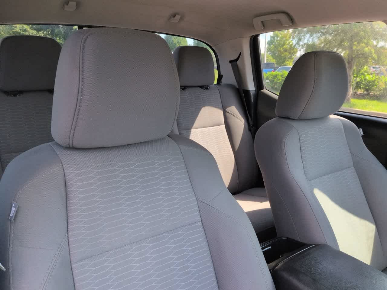 Used 2018 Midnight Black Metallic Toyota SR5 image 7