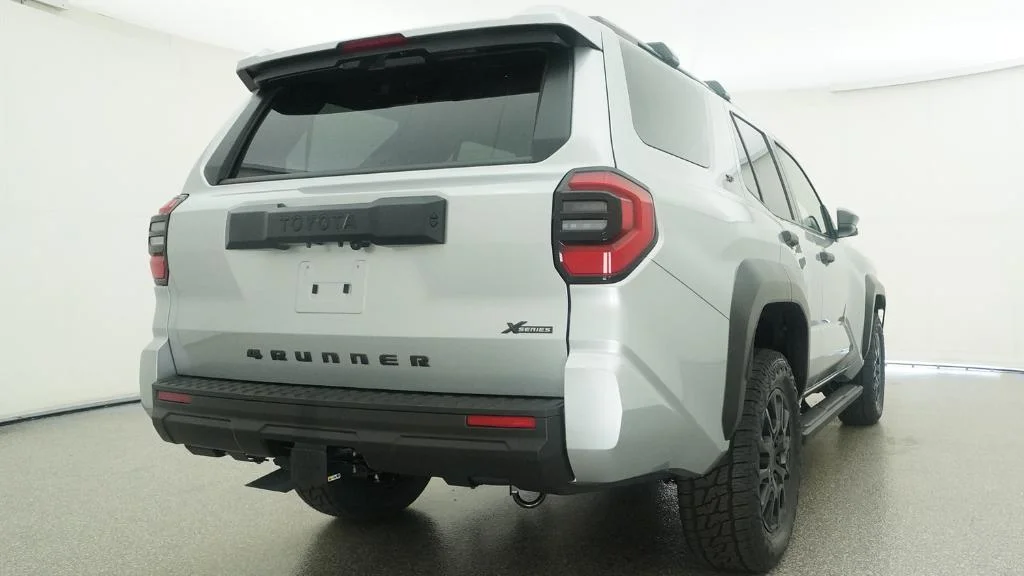 New 2026 Cutting Edge Toyota SR5 image 19