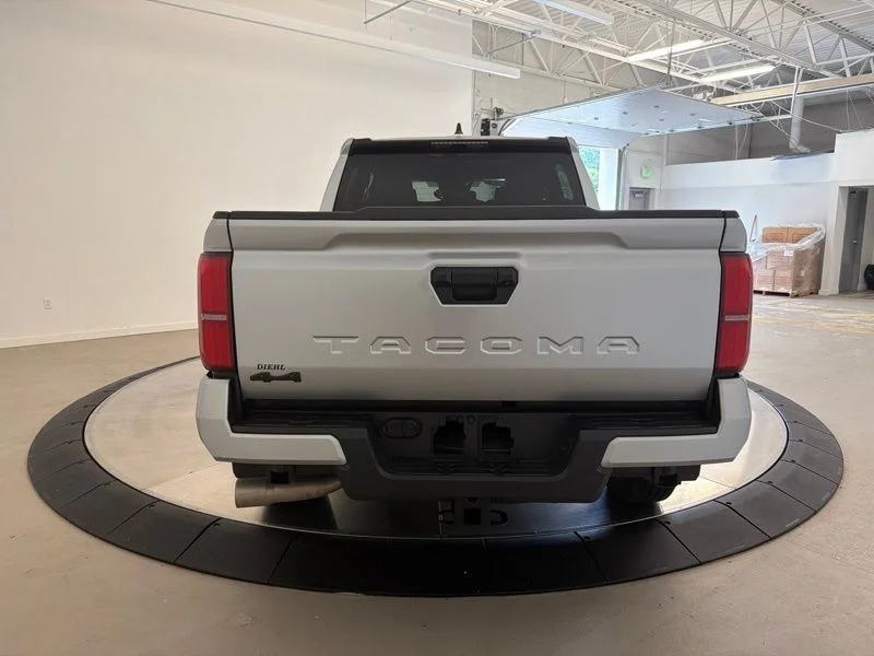 Used 2025 Silver Toyota SR5 image 4