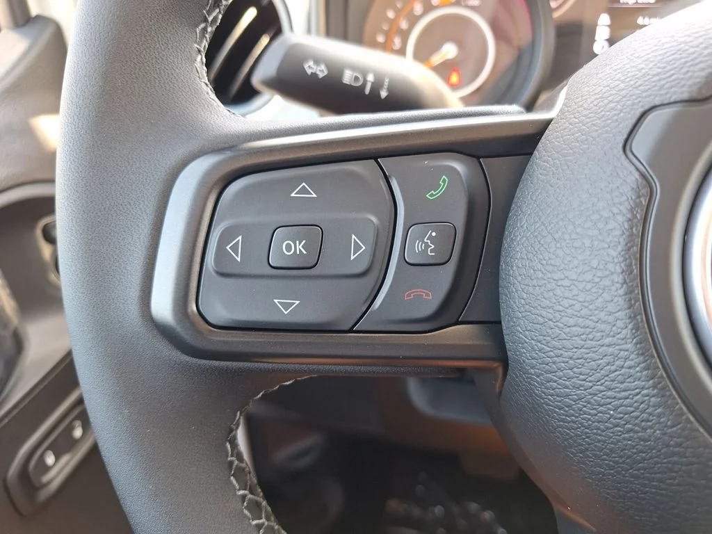 2025 Jeep Wrangler 4-Door Willys - Photo 24