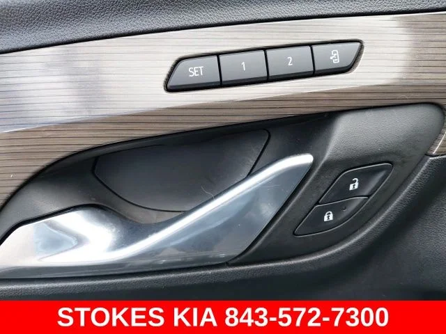 Used 2023 Silver GMC Denali image 20