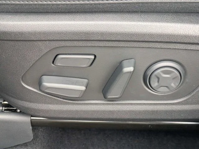 New 2026 Wolf Gray Kia S image 19