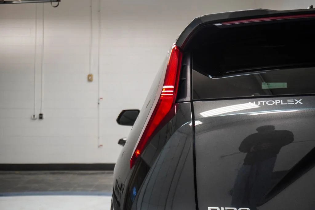 Used 2024 Gray Kia Wind image 35