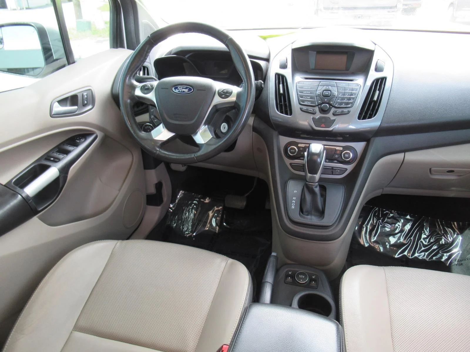 Used 2016  Ford Titanium image 15