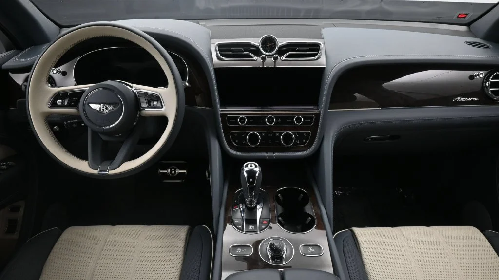 Certified Used 2023  Bentley Azure image 4