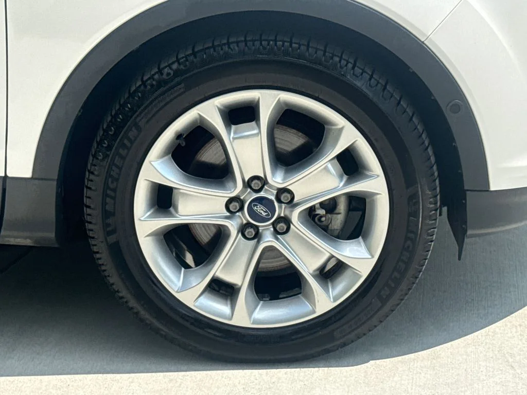 Used 2015 White Platinum Clearcoat Metallic Ford Titanium image 11