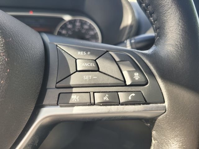 Used 2025 Gray Nissan SV image 27