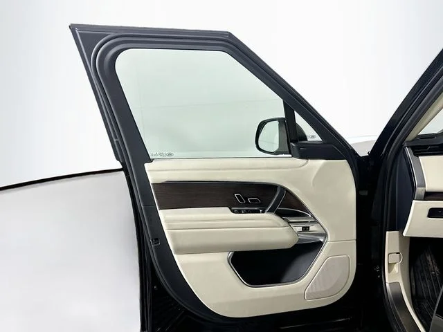2023 Land Rover Range Rover SE - Photo 11