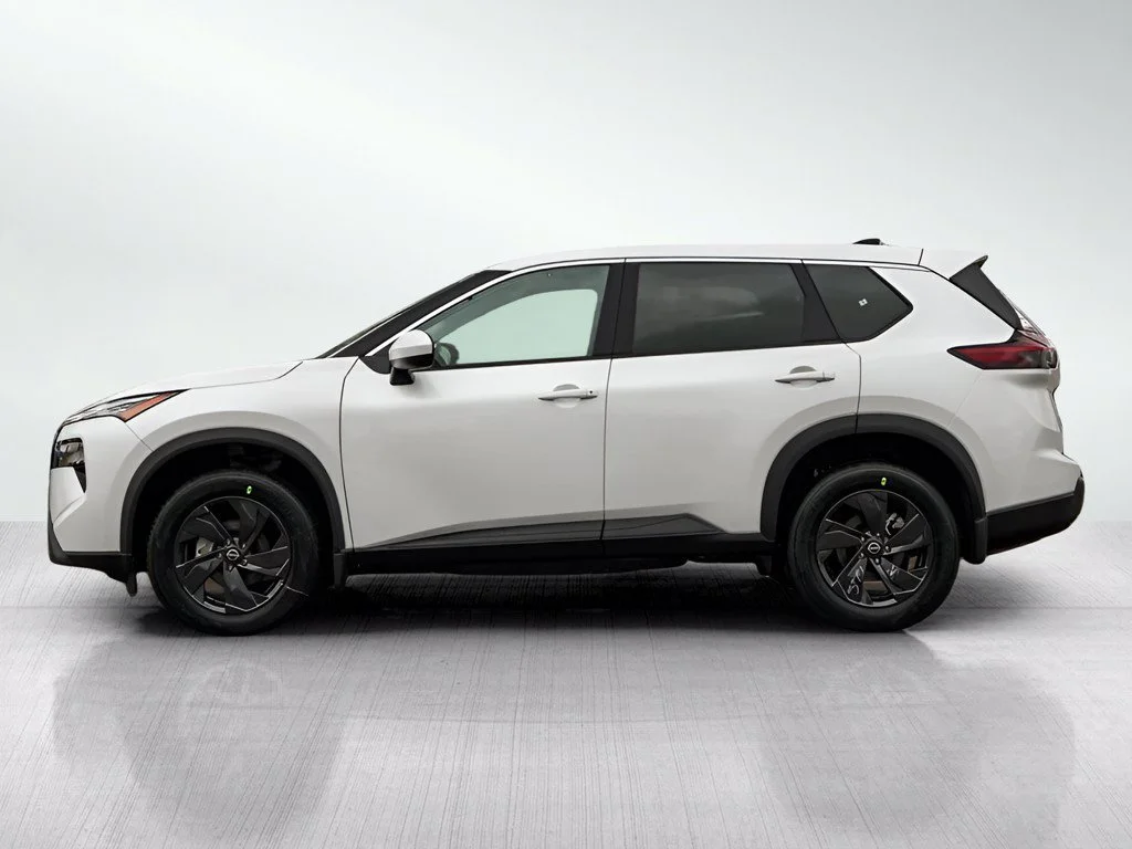 New 2026 Everest White Pearl Tricoat Nissan SV image 4