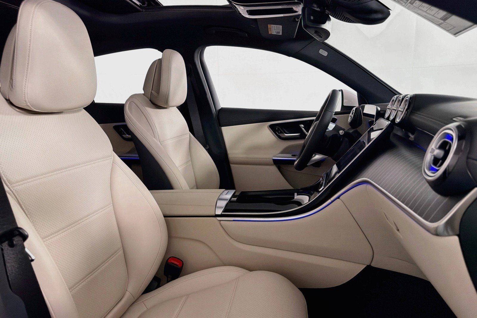 New 2026 Polar White Mercedes-Benz GLC 300 4MATIC® Coupe image 6