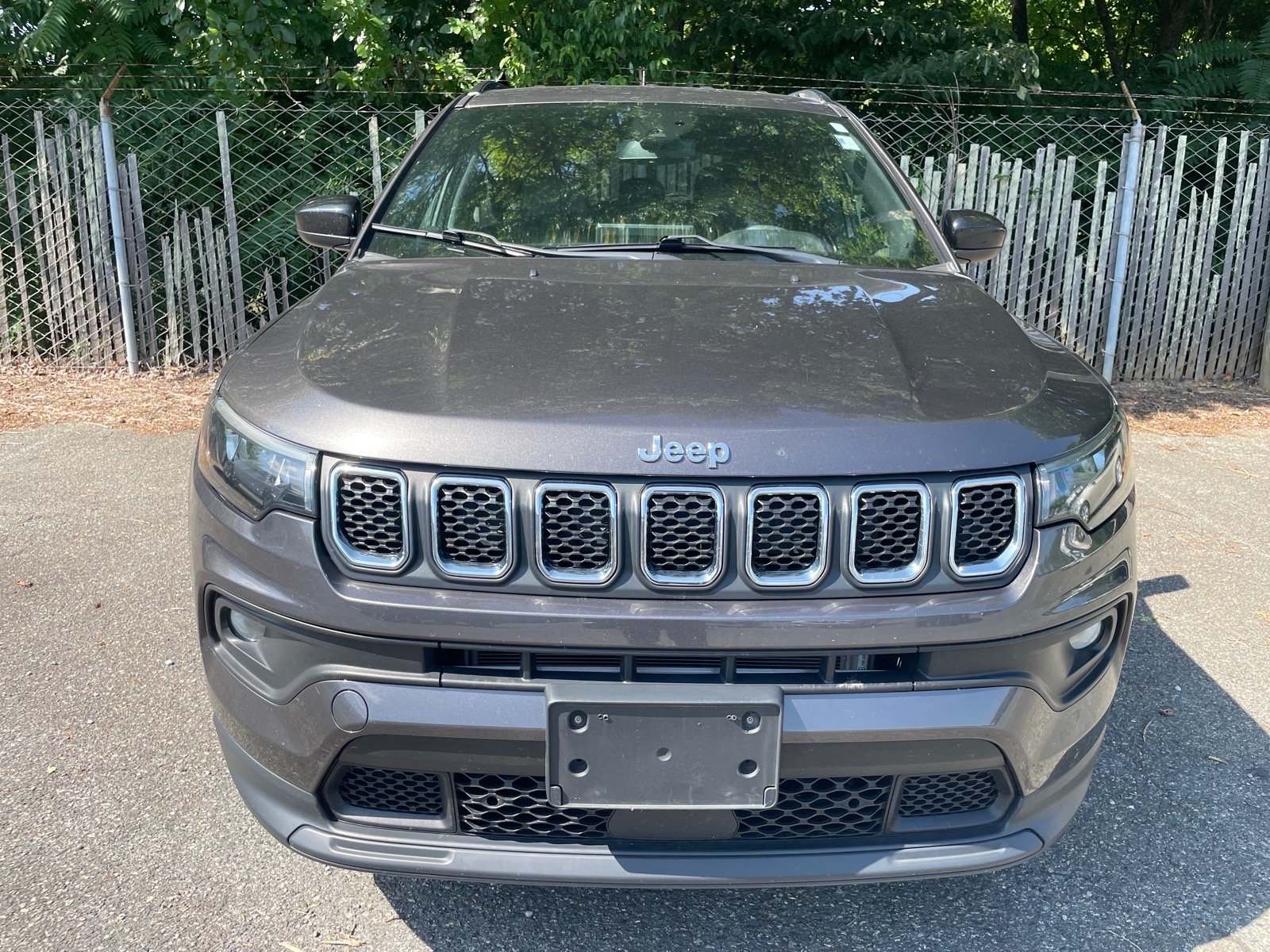 Used 2024 Baltic Gray Metallic Clearcoat Jeep Latitude 4x4 image 6