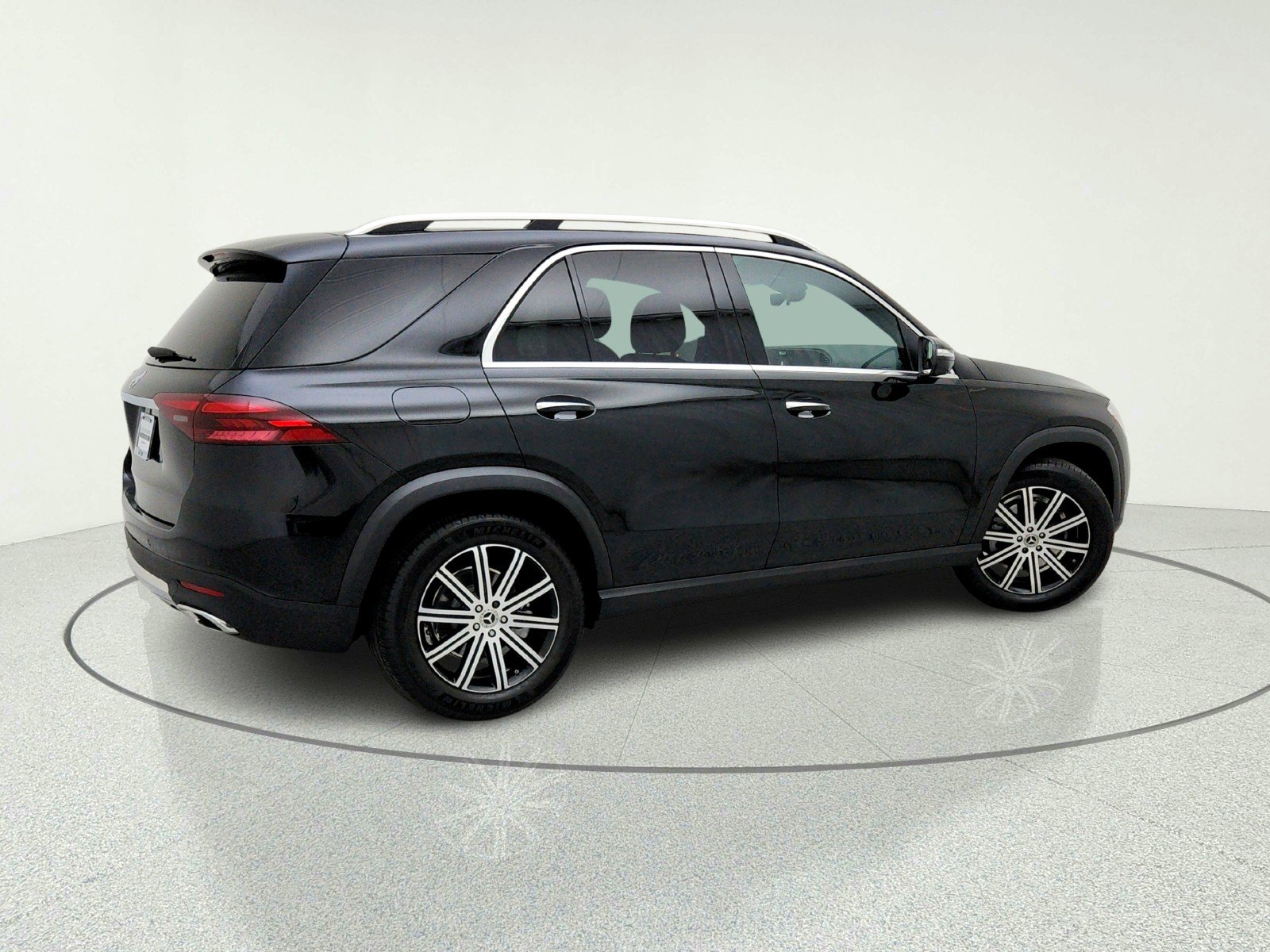 Certified Used 2026 Black Mercedes-Benz GLE 350 image 8