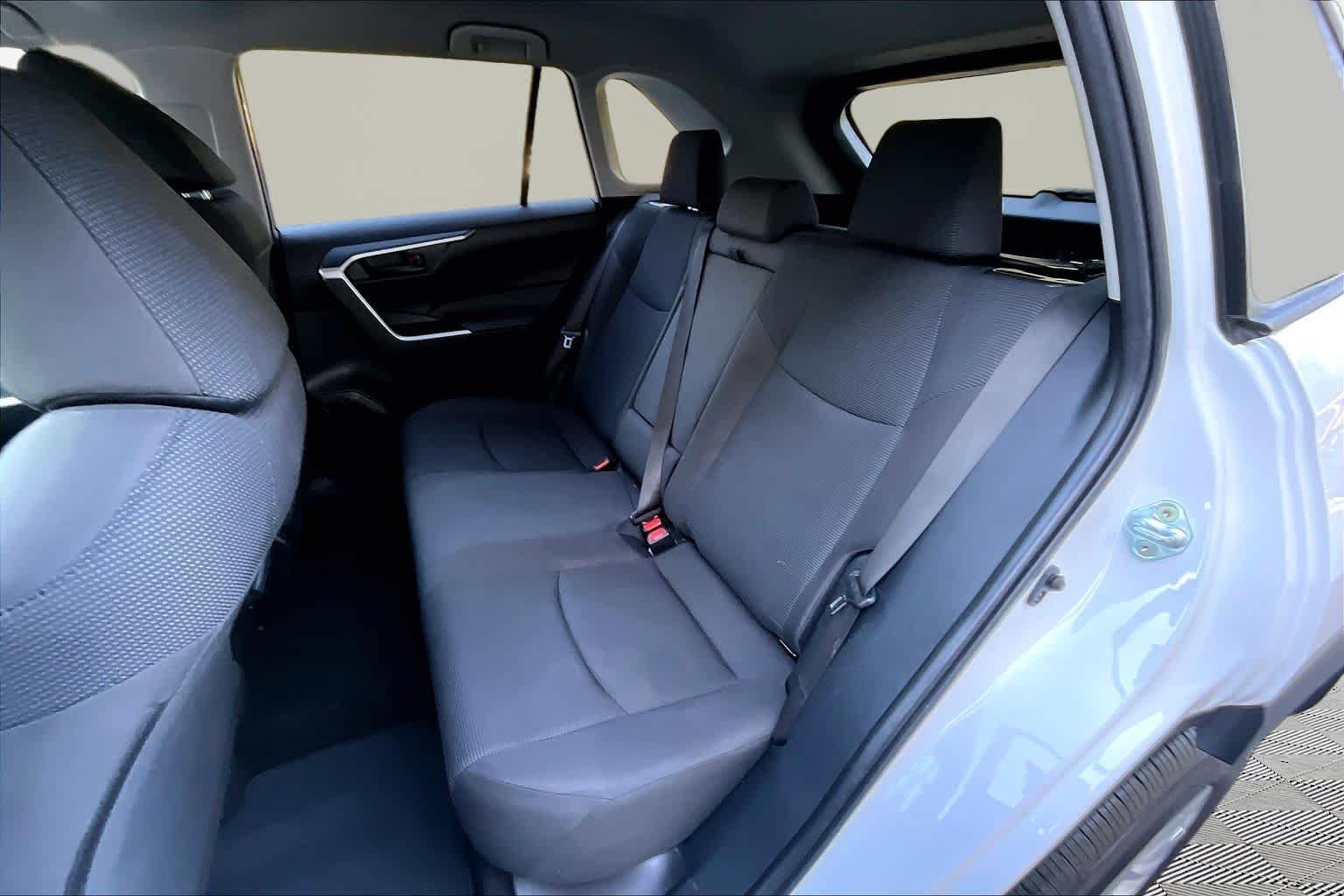 Used 2023 Ice Cap Toyota LE image 21