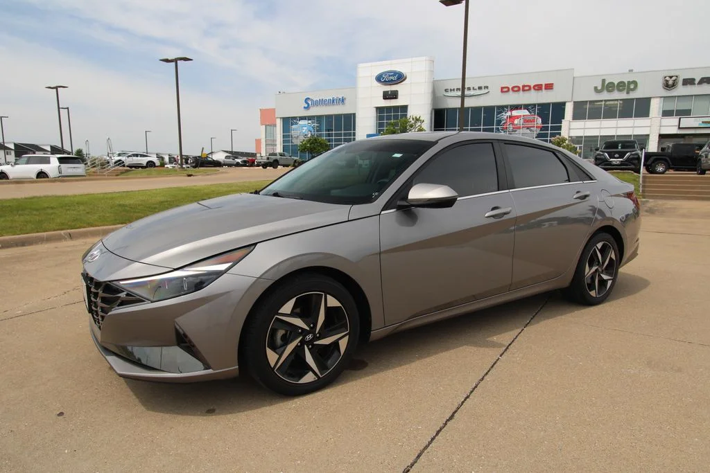 Used 2023 Silver Hyundai Limited image 18