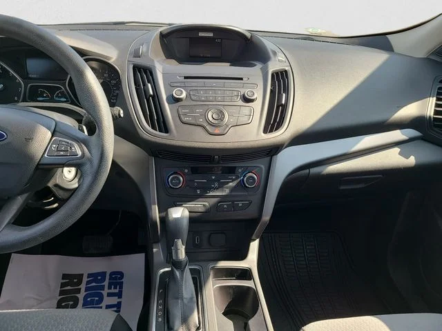 Used 2017 Red Ford SE image 11